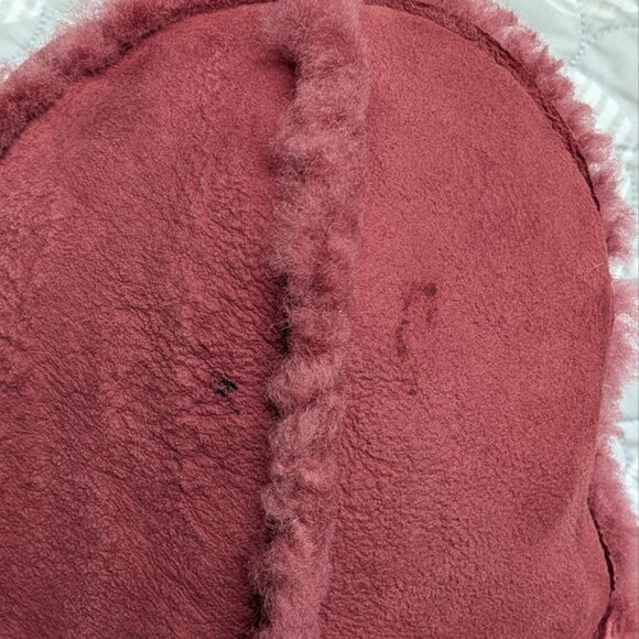 UGG Women`s Sheepskin Bucket Hat One Size Pink - Picture 15 of 15